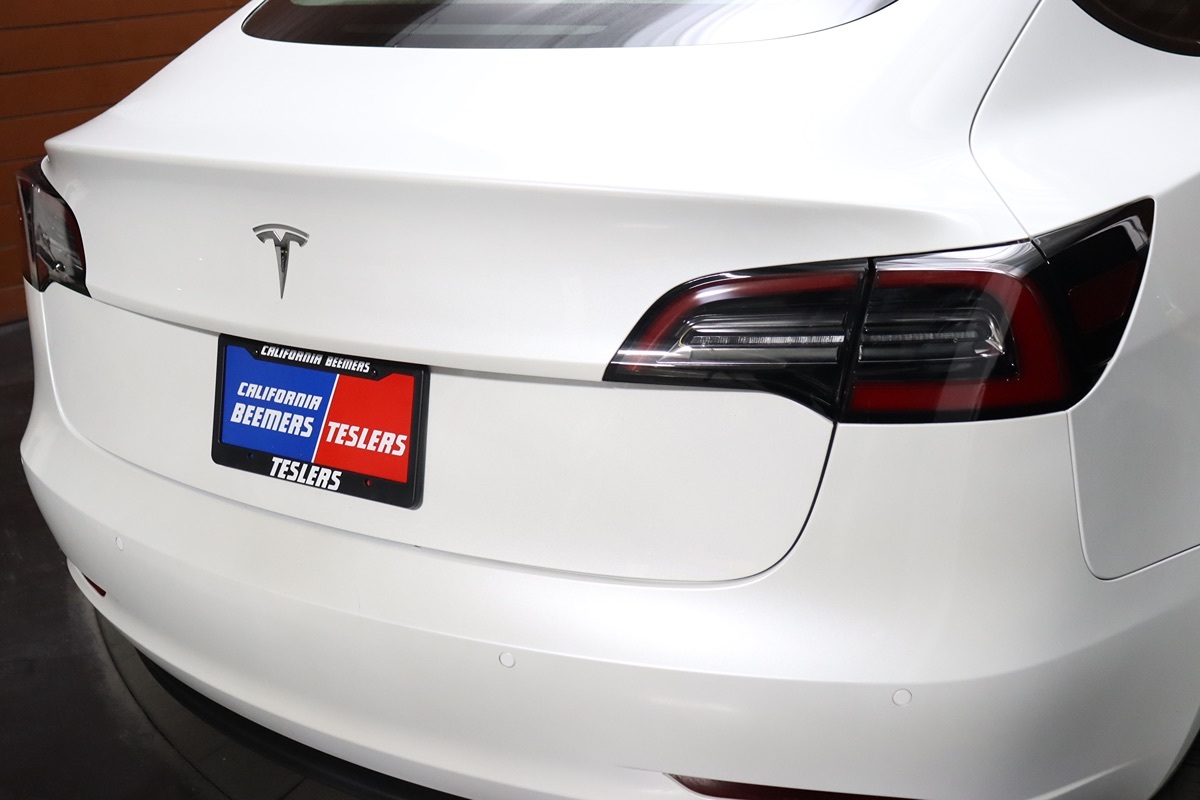 2023 Tesla Model 3 photo 10
