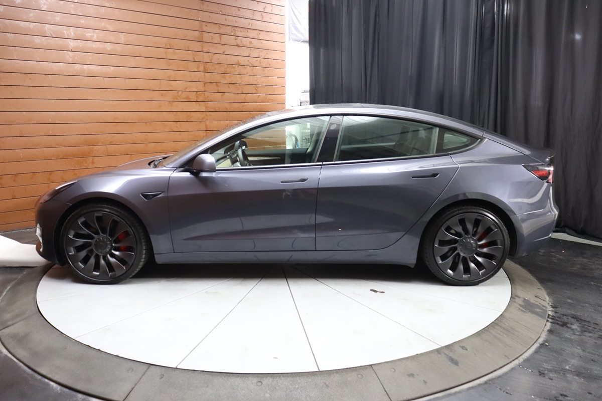 2021 Tesla Model 3 Performance photo 10