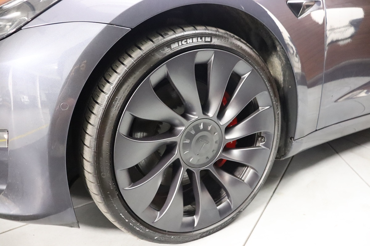 2021 Tesla Model 3 Performance photo 12