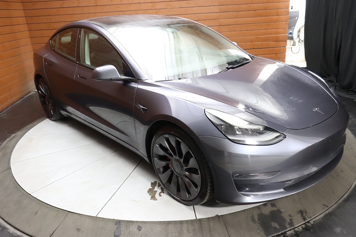 2021 Tesla Model 3 Performance photo 16