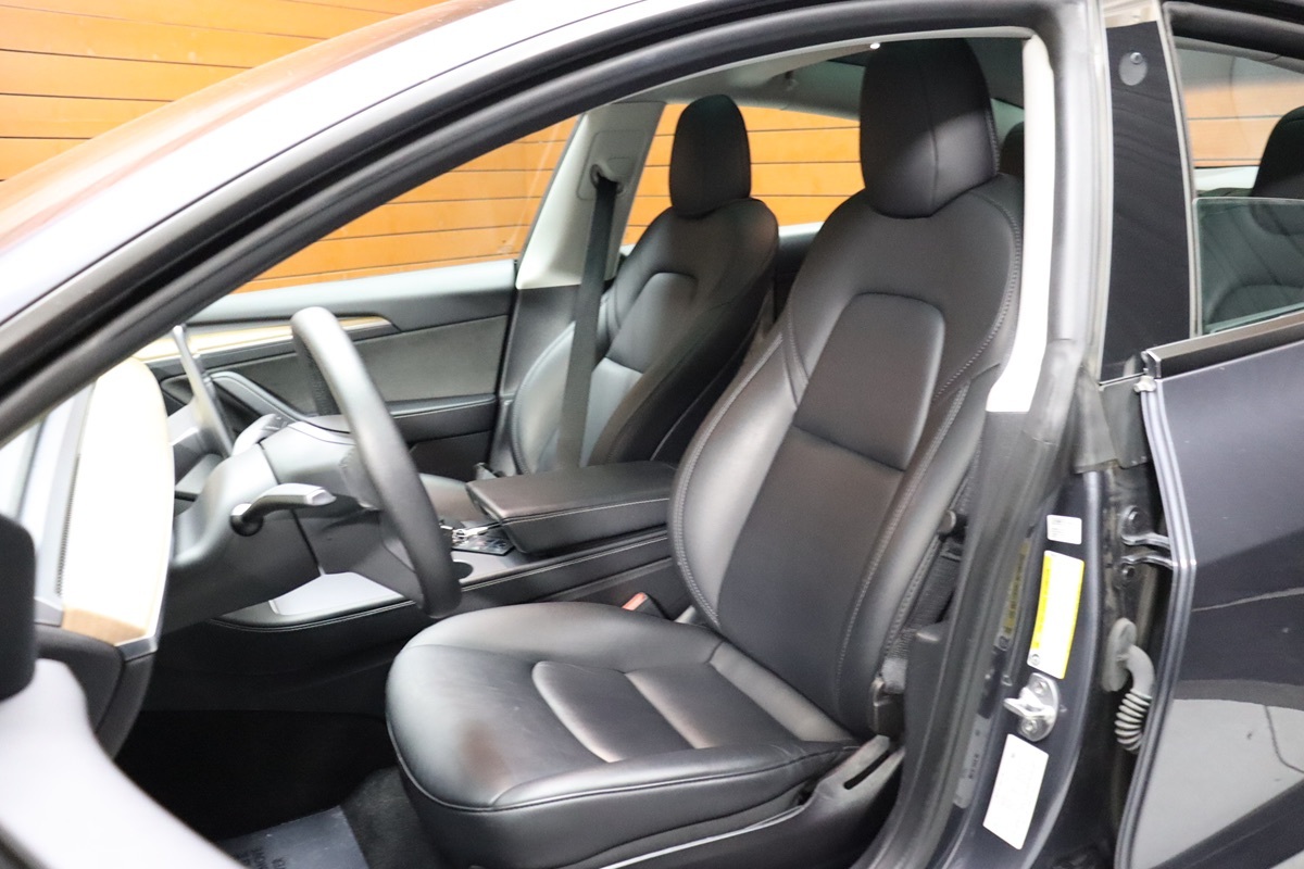 2021 Tesla Model 3 Performance photo 27