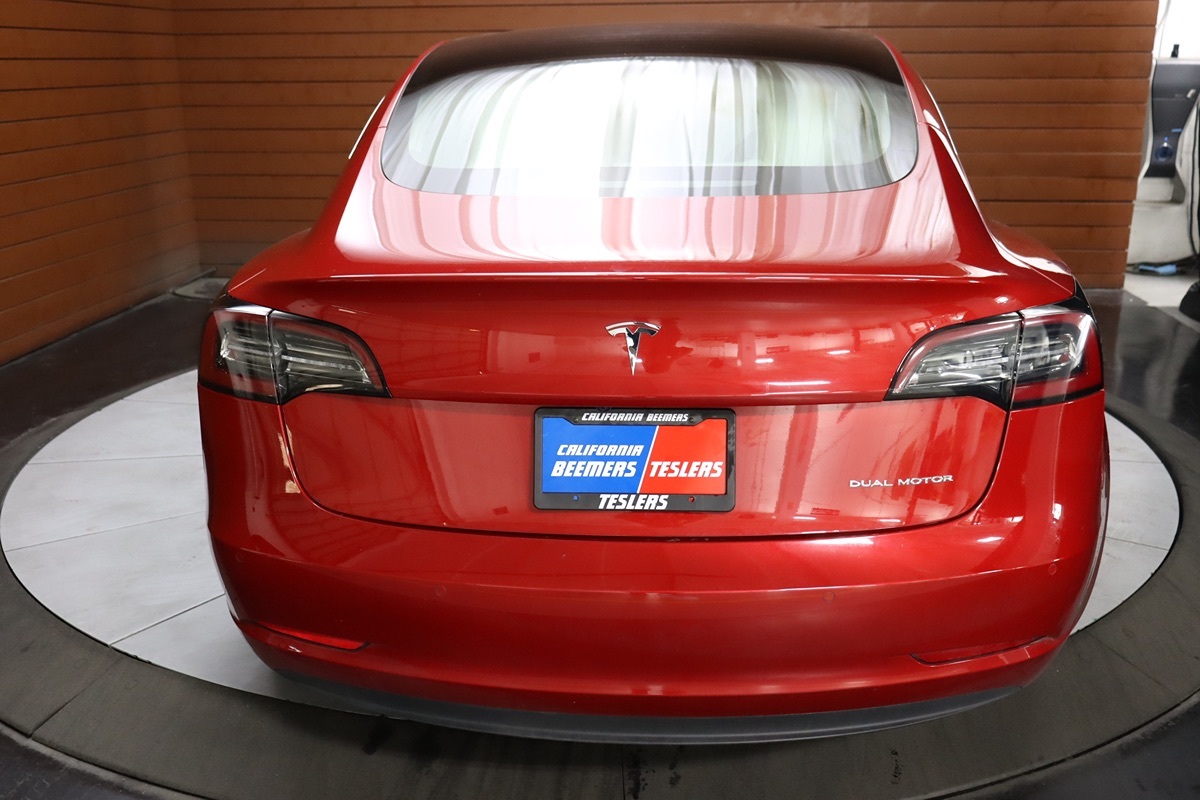 2020 Tesla Model 3 Long Range photo 2