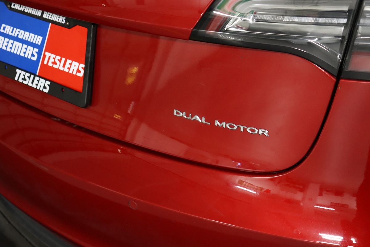 2020 Tesla Model 3 Long Range photo 4