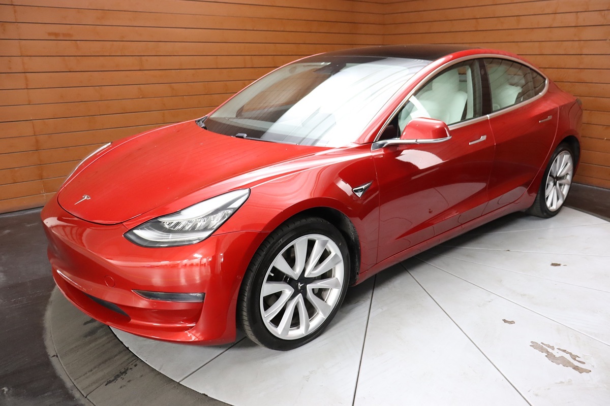 2020 Tesla Model 3 Long Range photo 20