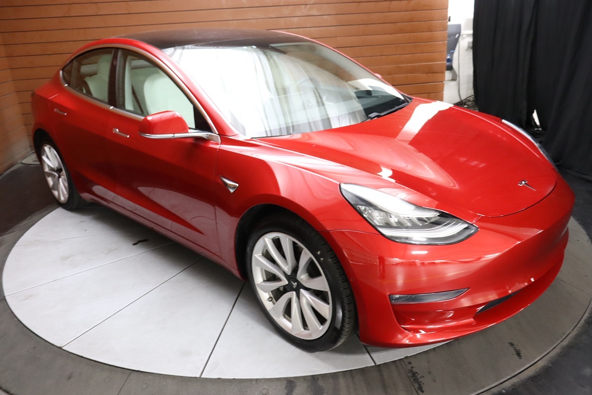 2020 Tesla Model 3 Long Range photo 21