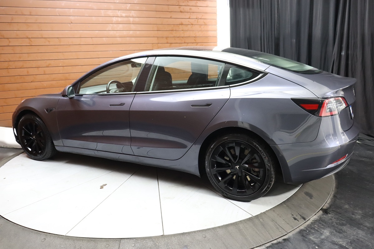 2022 Tesla Model 3 photo 8