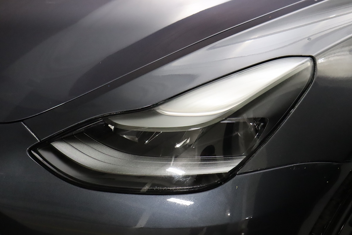 2022 Tesla Model 3 photo 3
