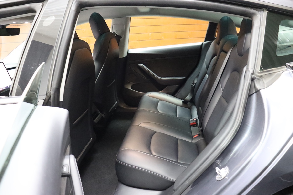 2022 Tesla Model 3 photo 33