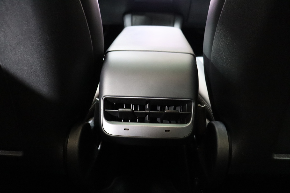 2022 Tesla Model 3 photo 37