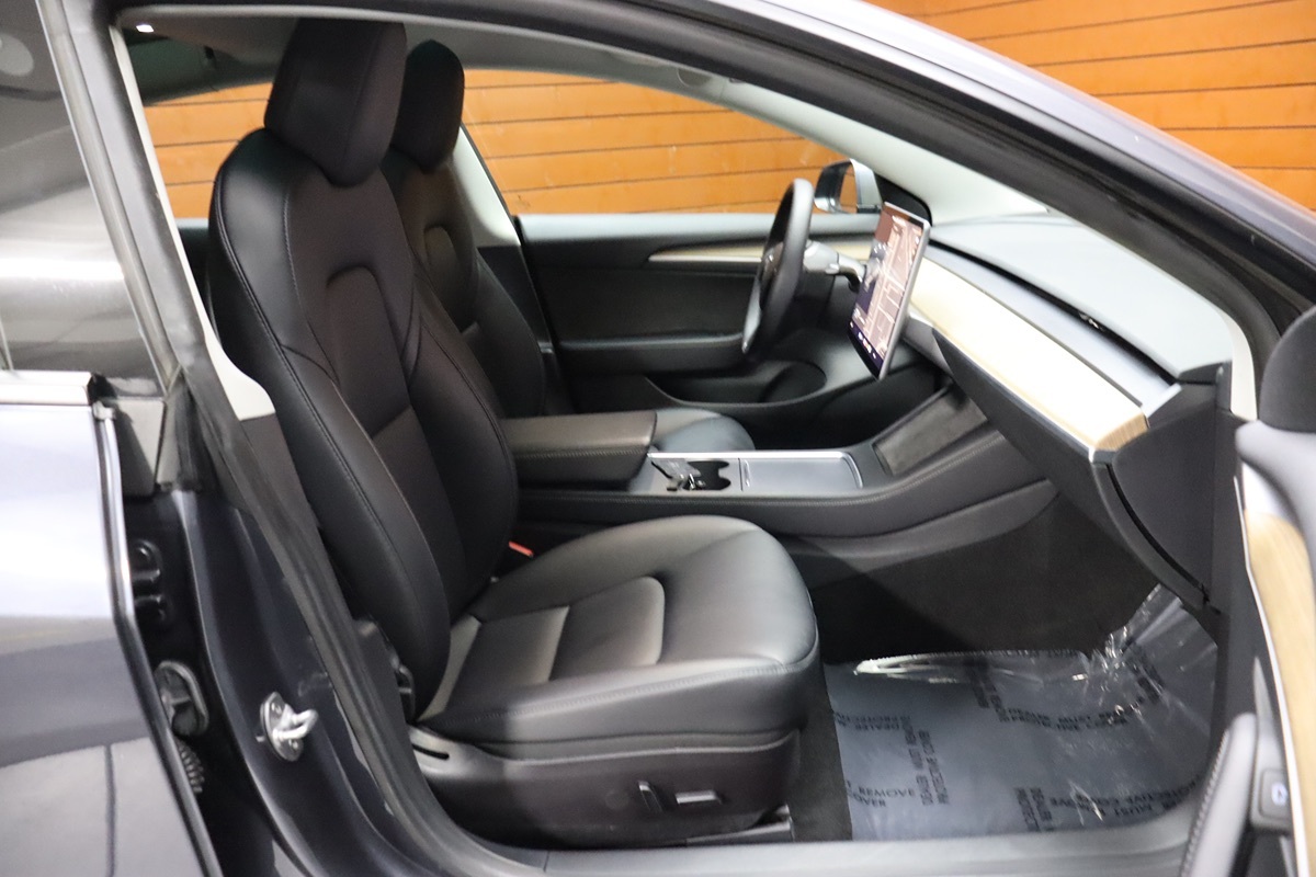 2022 Tesla Model 3 photo 49