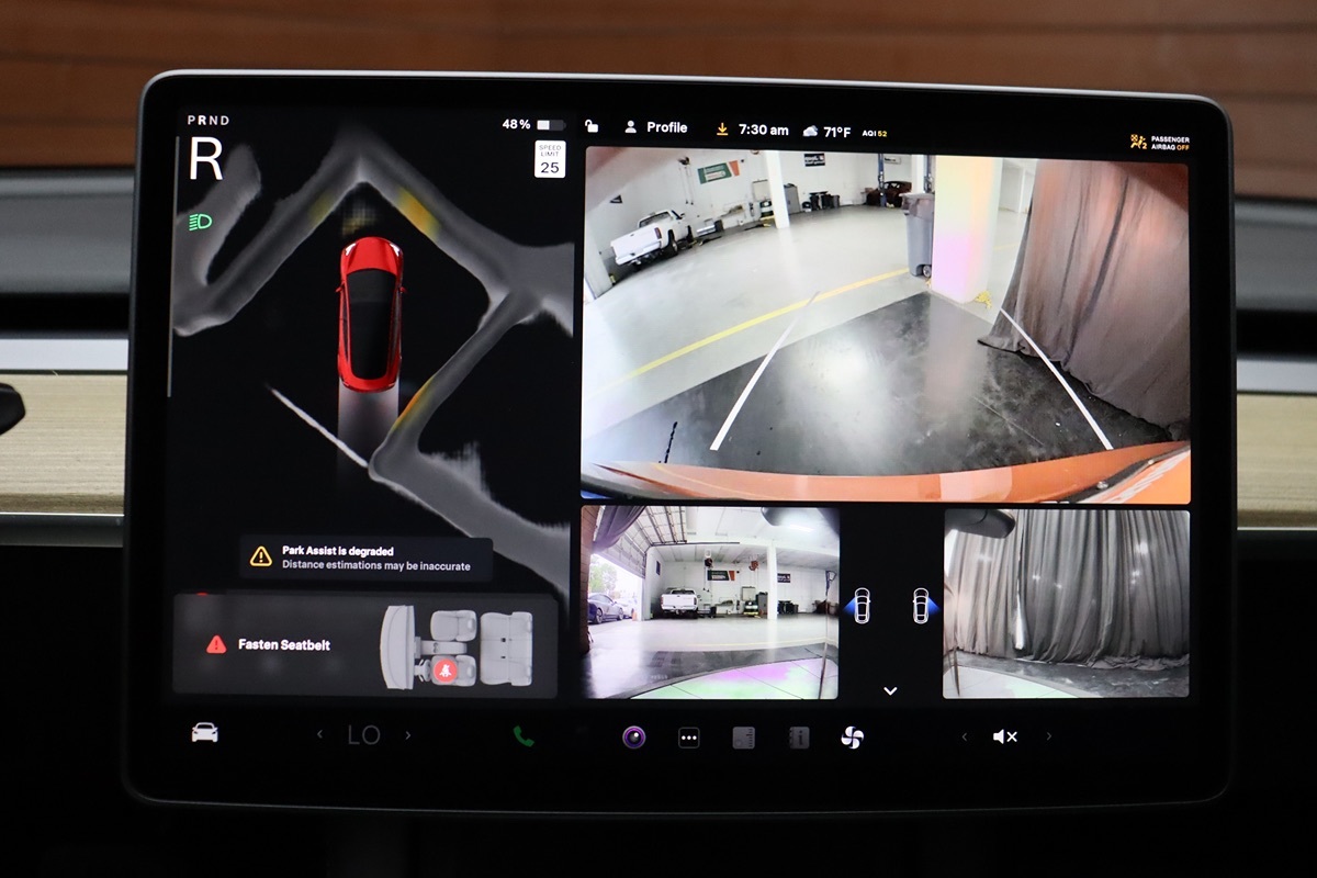 2023 Tesla Model 3 photo 11