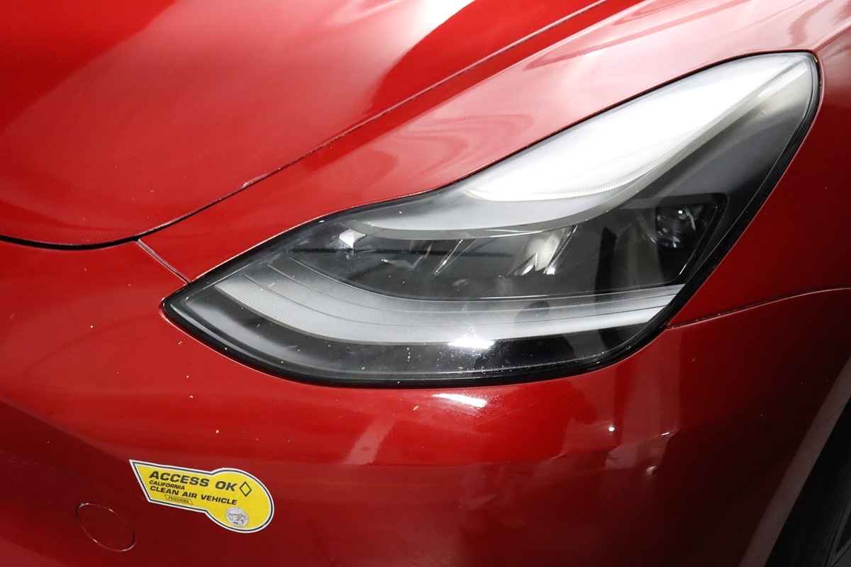 2023 Tesla Model 3 photo 18