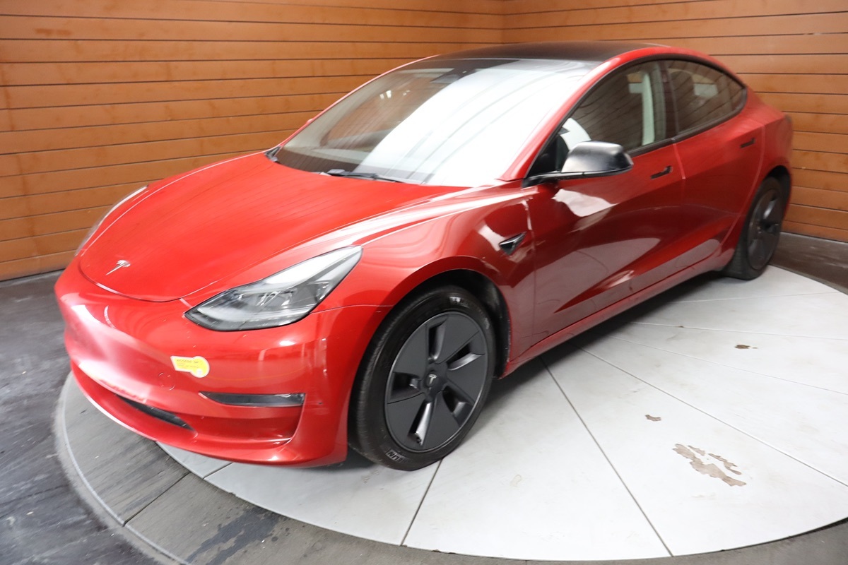 2023 Tesla Model 3 photo 21