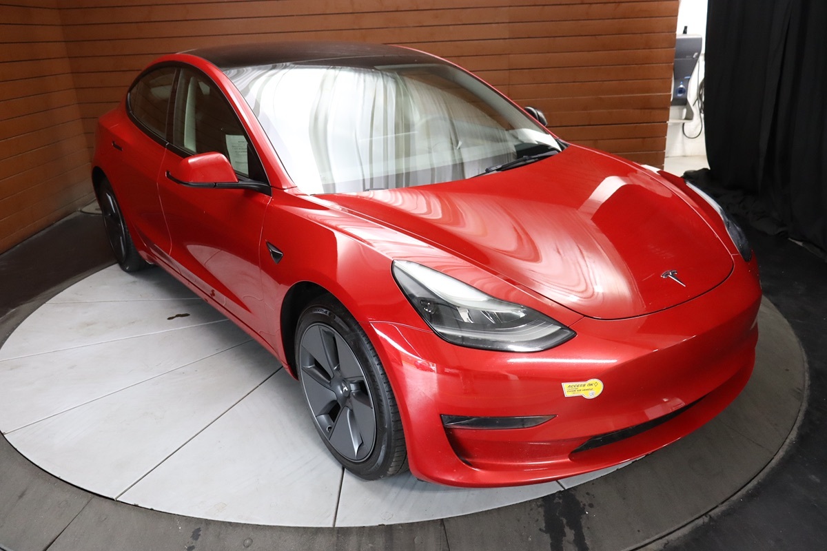 2023 Tesla Model 3 photo 22
