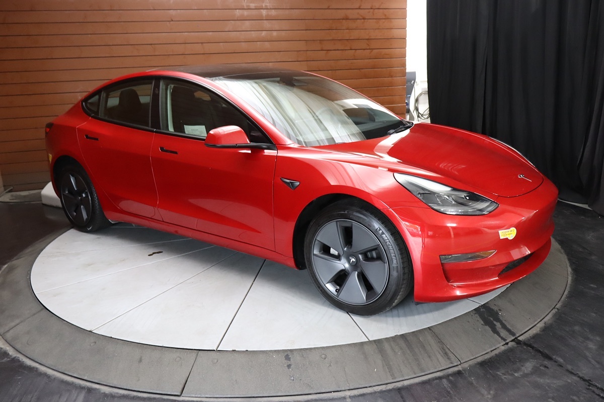 2023 Tesla Model 3 photo 23