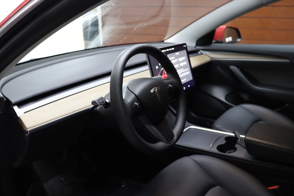 2023 Tesla Model 3 photo 27