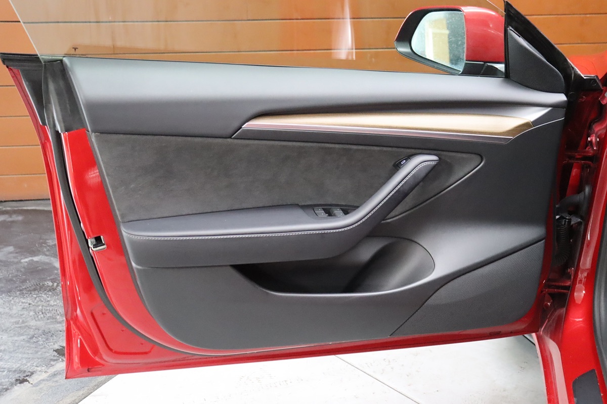 2023 Tesla Model 3 photo 39