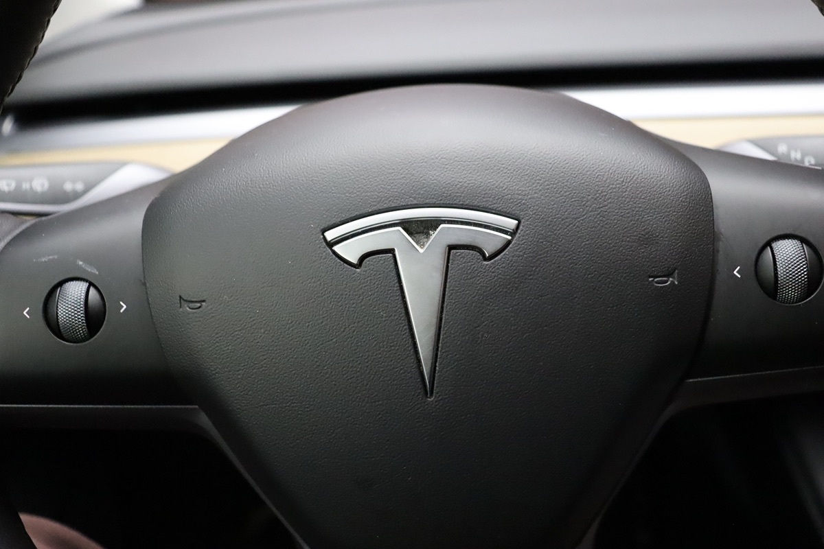 2023 Tesla Model 3 photo 43