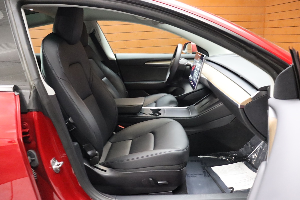 2023 Tesla Model 3 photo 48
