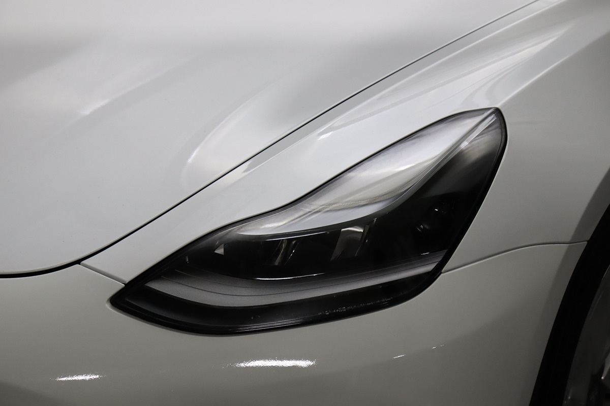 2023 Tesla Model 3 photo 11