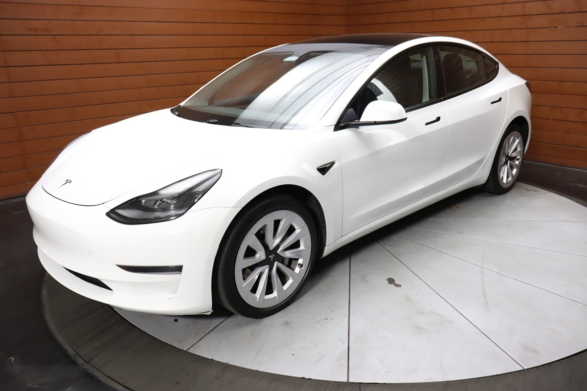 2023 Tesla Model 3 photo 14