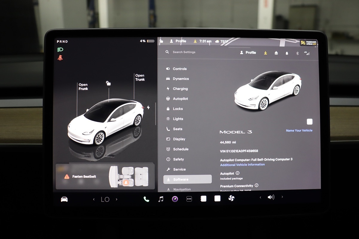 2023 Tesla Model 3 photo 22
