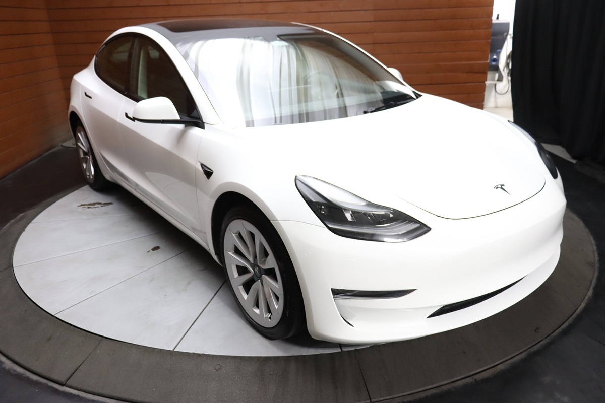 2023 Tesla Model 3 photo 15