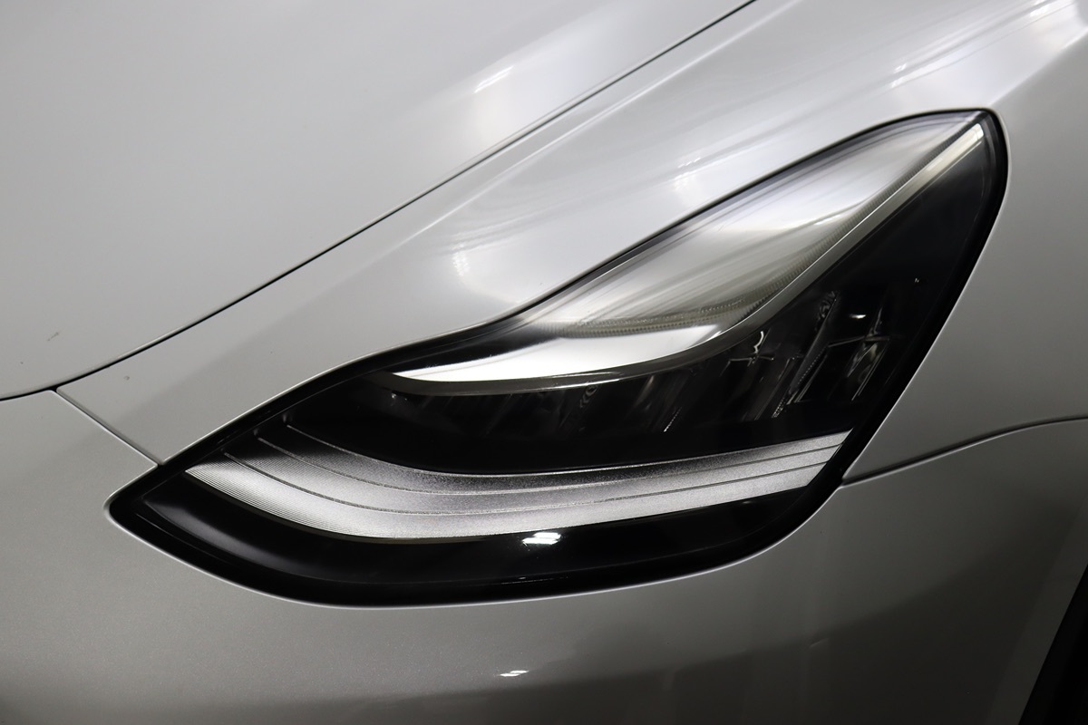 2022 Tesla Model Y Long Range photo 4
