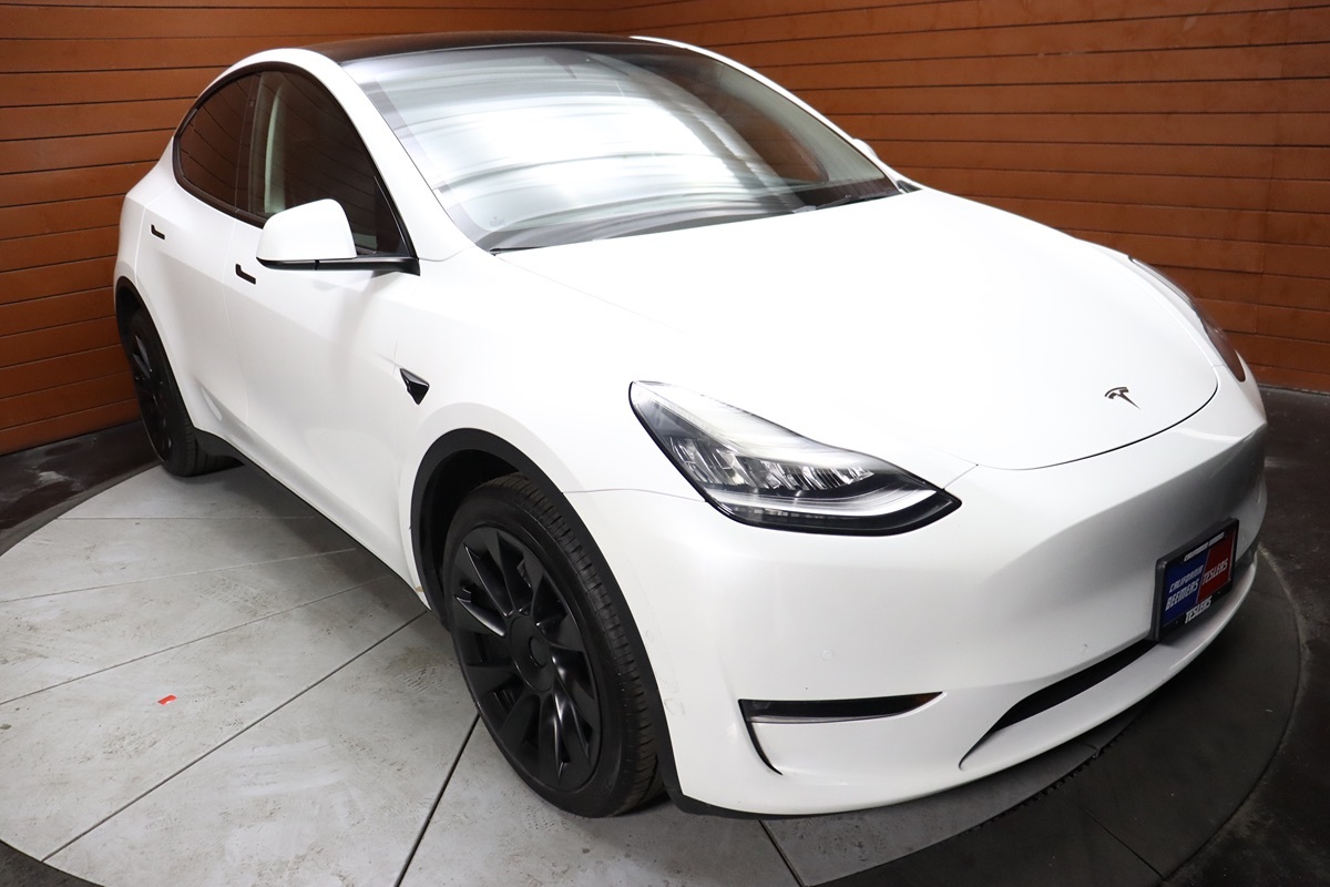2022 Tesla Model Y Long Range photo 32