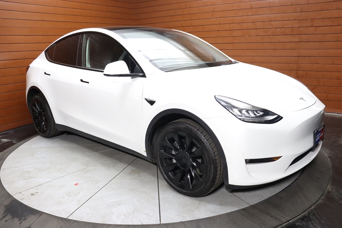 2022 Tesla Model Y Long Range photo 33