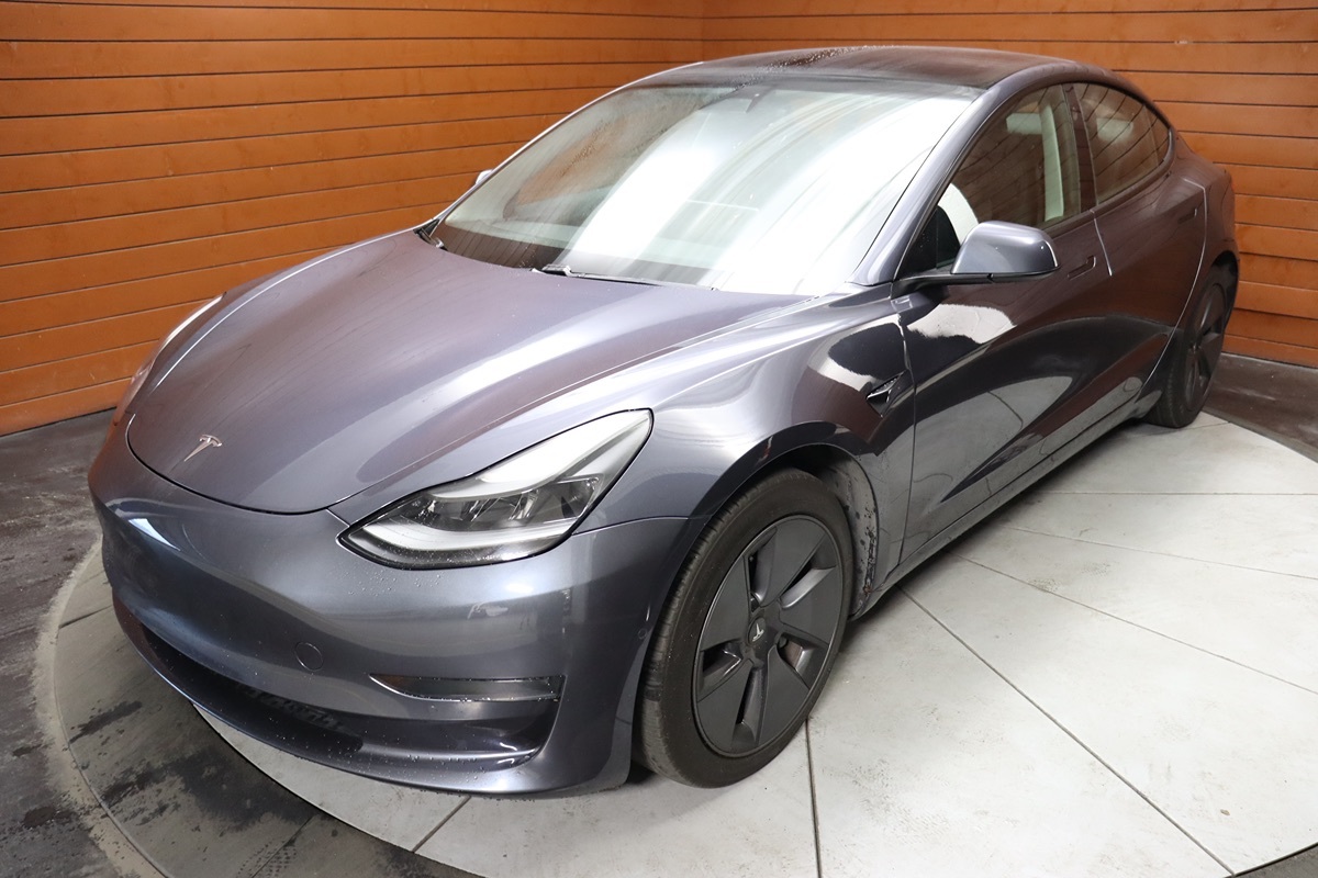 2022 Tesla Model 3 photo 4