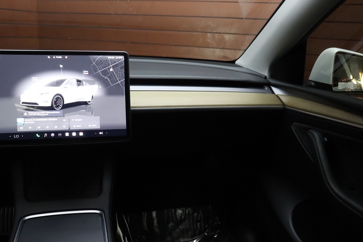 2022 Tesla Model Y Performance photo 27