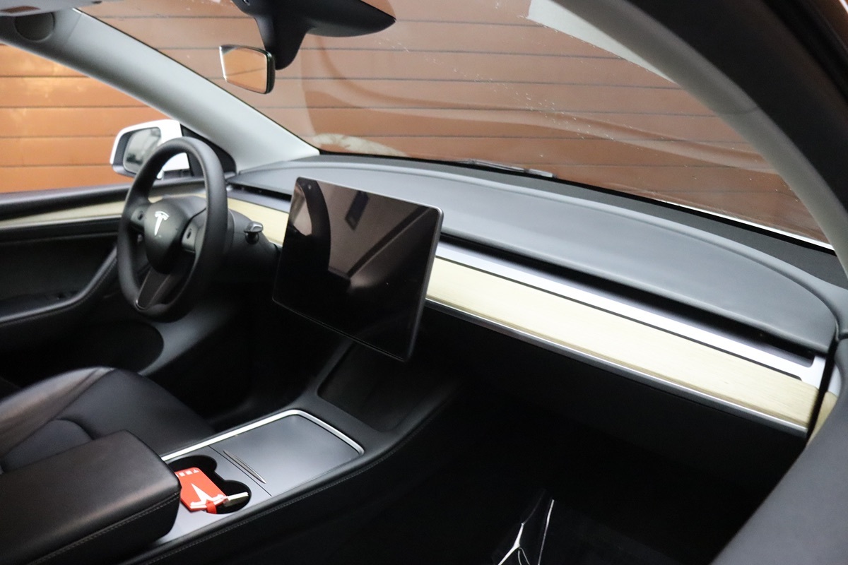 2022 Tesla Model Y Performance photo 40