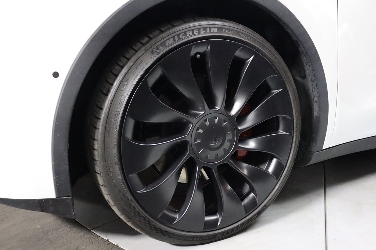 2022 Tesla Model Y Performance photo 5