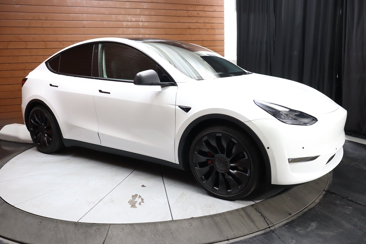 2022 Tesla Model Y Performance photo 16