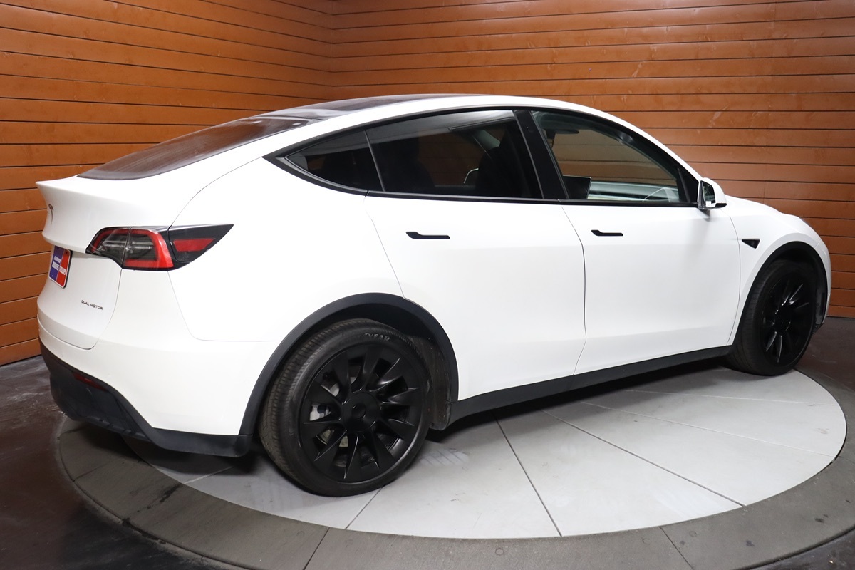 2022 Tesla Model Y Performance photo 18
