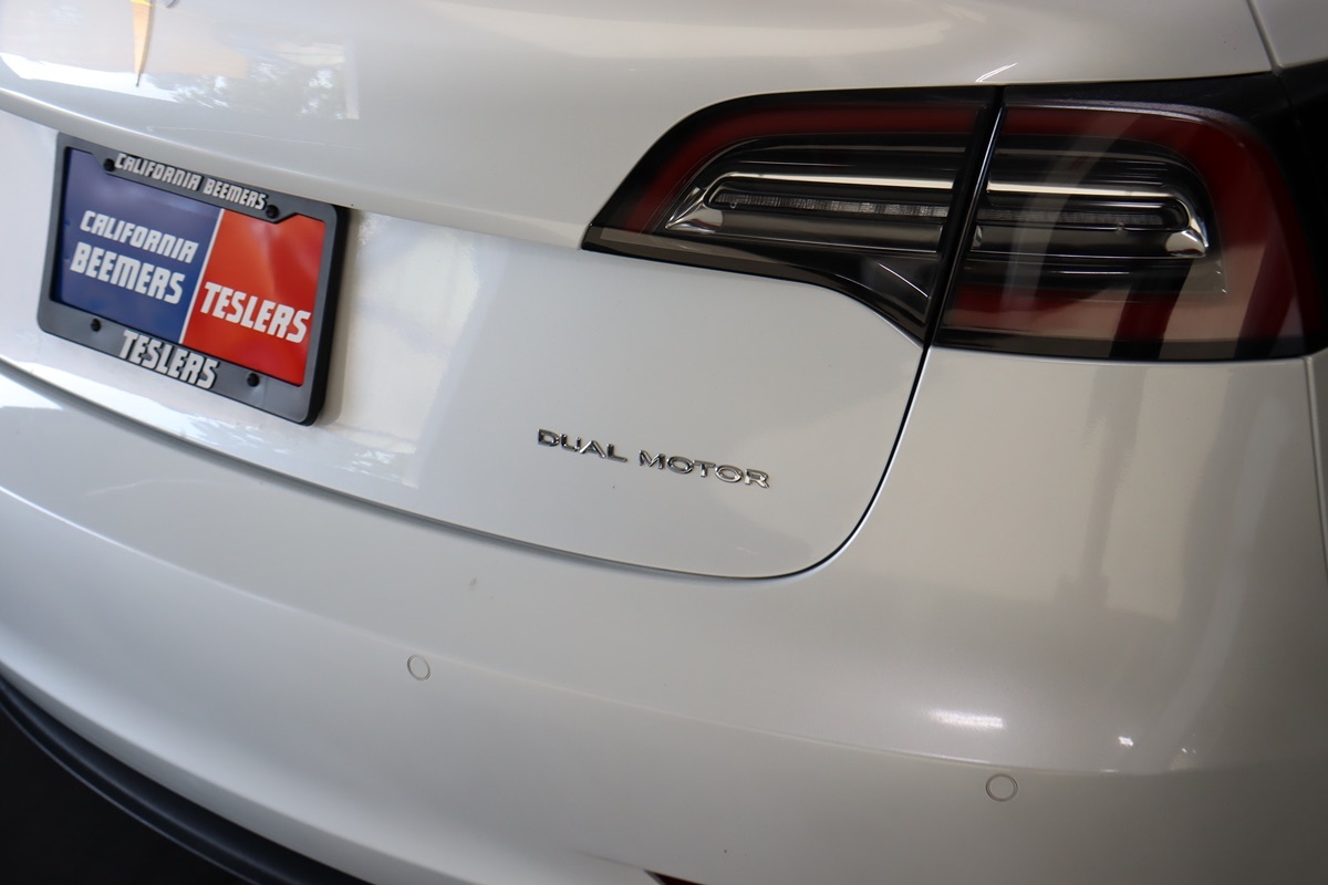 2020 Tesla Model 3 Long Range photo 24