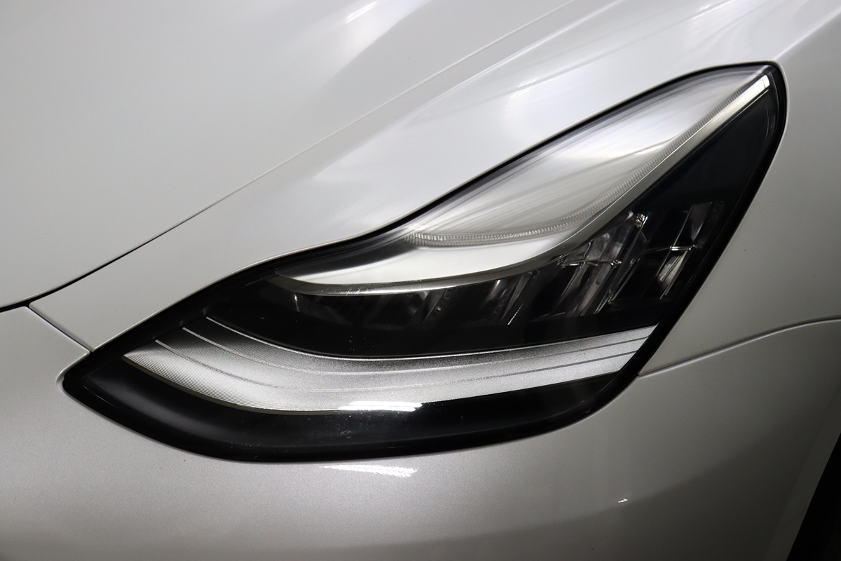 2020 Tesla Model 3 Long Range photo 2