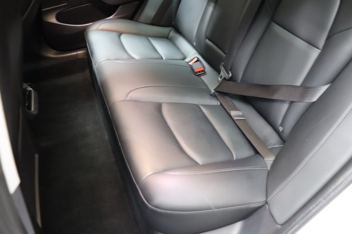 2020 Tesla Model 3 Long Range photo 17