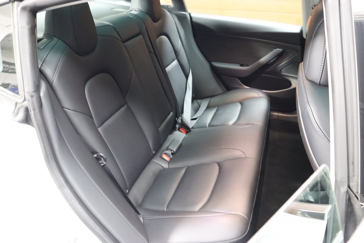 2020 Tesla Model 3 Long Range photo 40