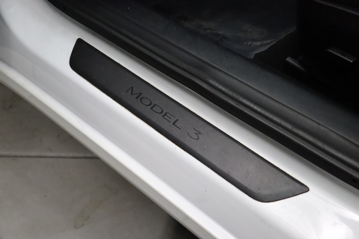 2022 Tesla Model 3 photo 30
