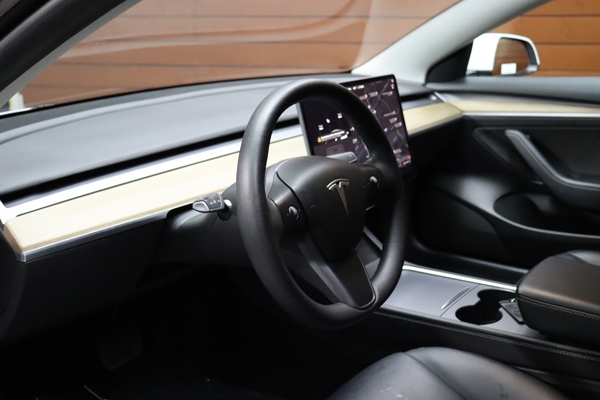 2022 Tesla Model 3 photo 31