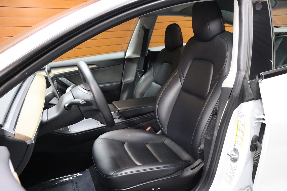 2022 Tesla Model 3 photo 34
