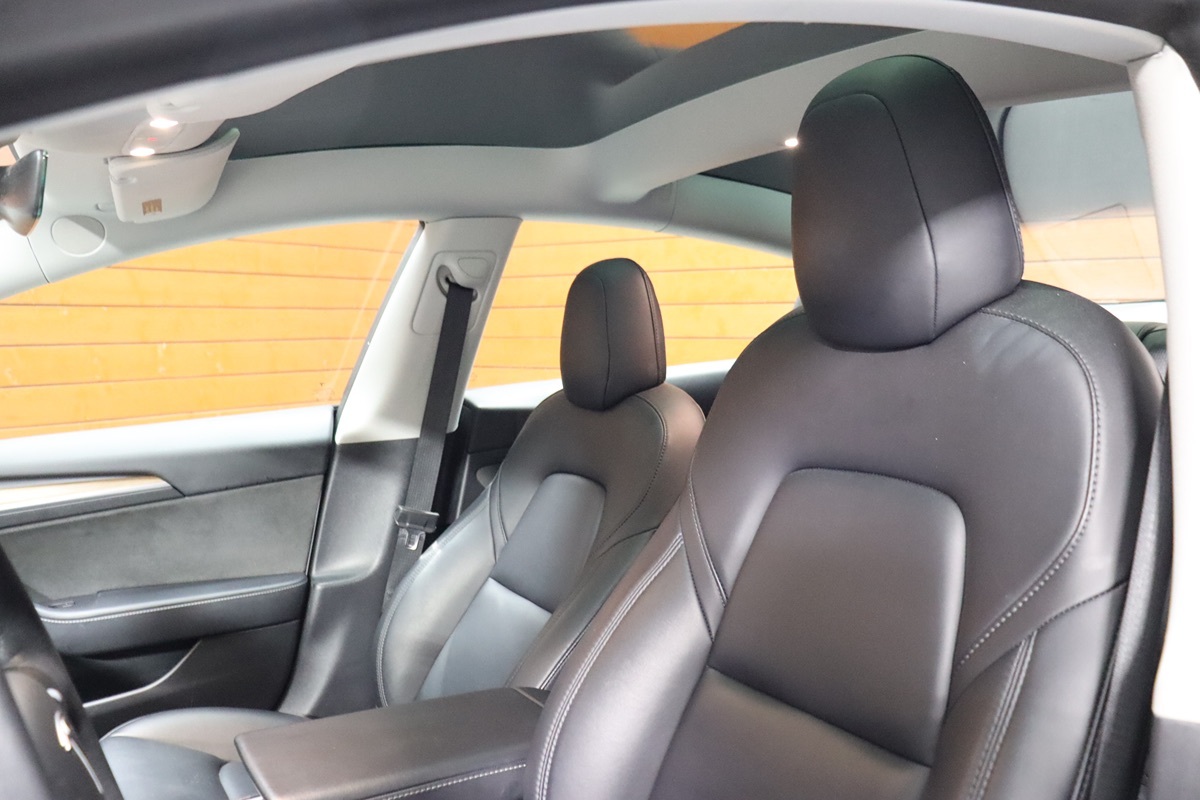 2022 Tesla Model 3 photo 35