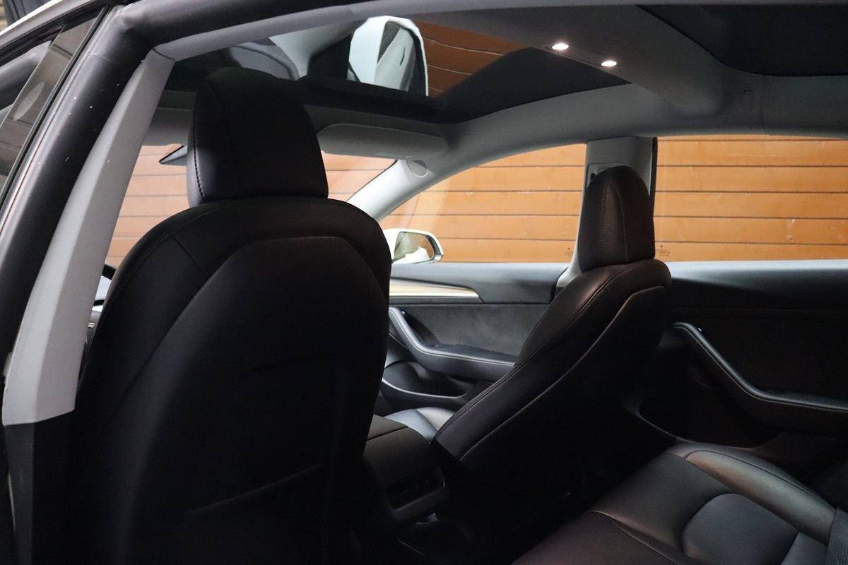 2022 Tesla Model 3 photo 36