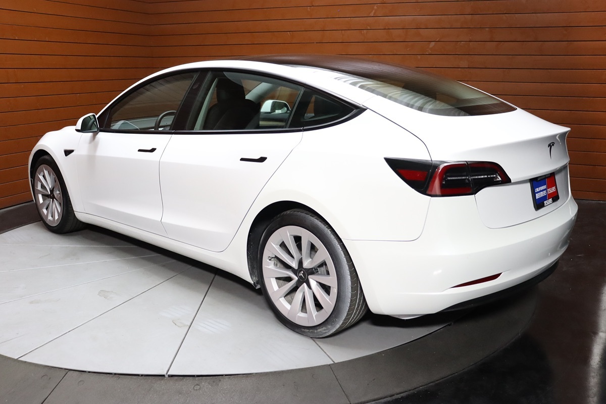 2022 Tesla Model 3 photo 8