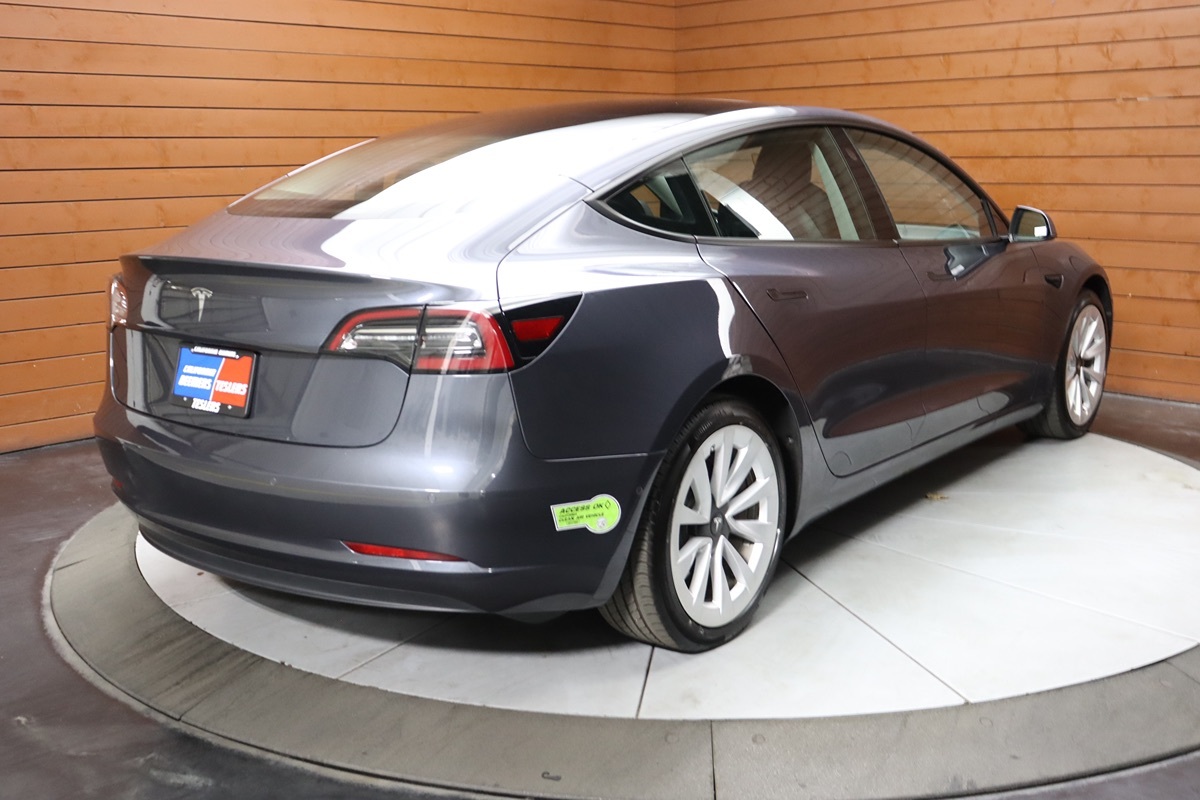 2022 Tesla Model 3 photo 15