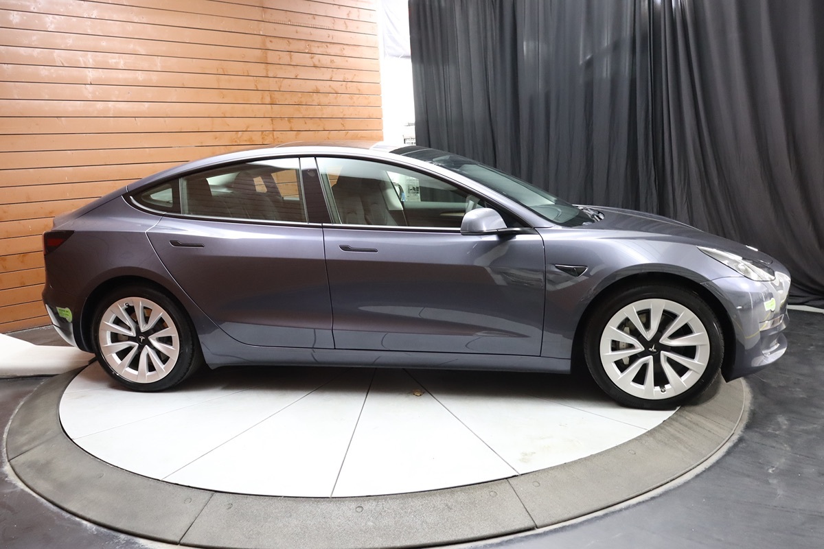 2022 Tesla Model 3 photo 13