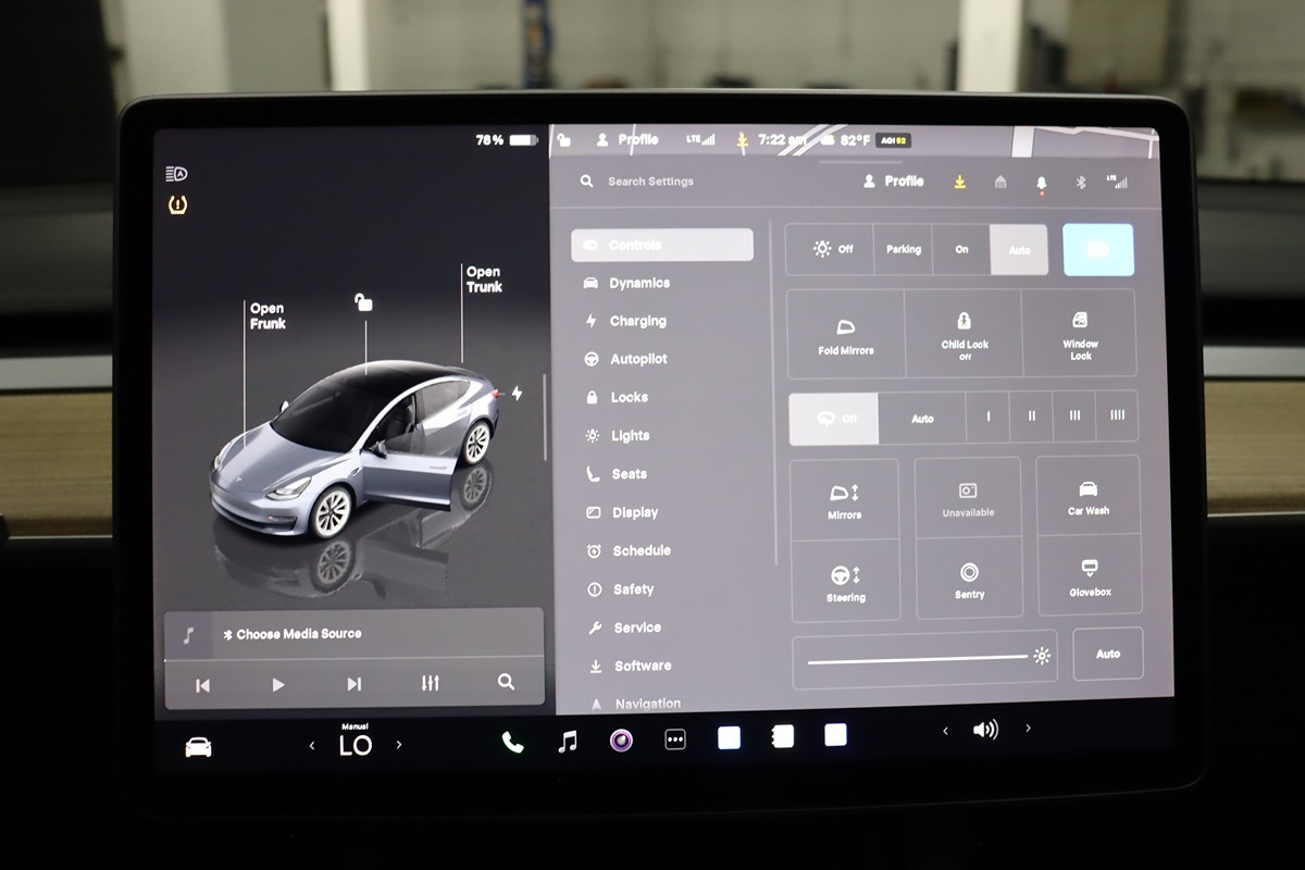 2022 Tesla Model 3 photo 17