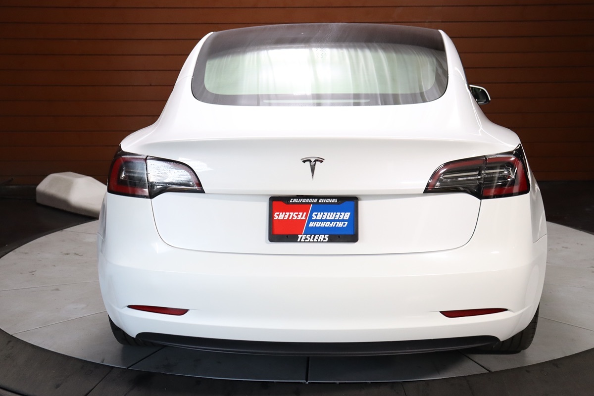 2021 Tesla Model 3 Standard Range Plus photo 29
